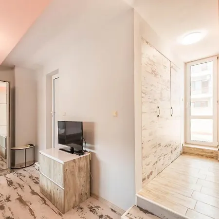 Appartement 2br Maisonette In The Center *