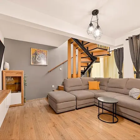 2br Maisonette In The Center Appartement *