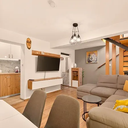 2br Maisonette In The Center Appartement