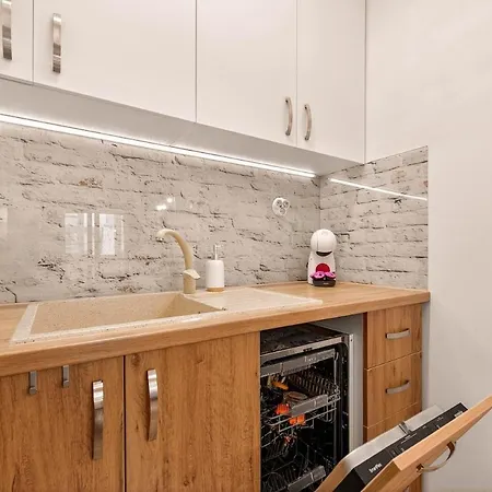 2br Maisonette In The Center Апартаменты Варна