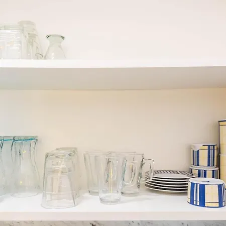 Апартаменты 2br Maisonette In The Center