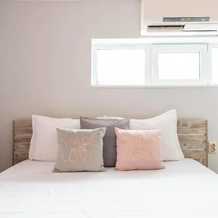 2br Maisonette In The Center Апартаменты