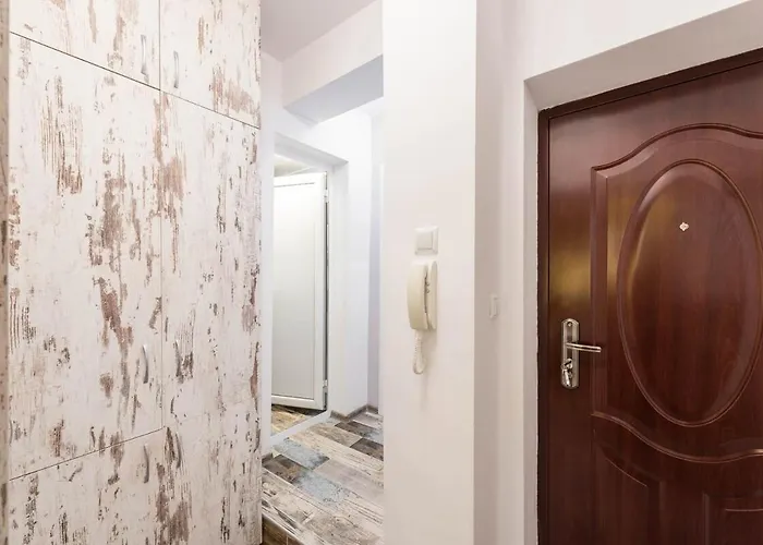 2br Maisonette In The Center