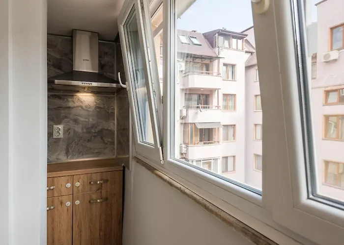 2br Maisonette In The Center Lejlighed